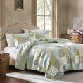 Load image into Gallery viewer, 100% Cotton Vintage Farmhouse Floral Quilt Set