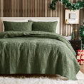 Load image into Gallery viewer, Christmas Cotton Quilt – Reversible Holiday Bedding
