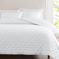 Load image into Gallery viewer, Puffy Dot Quilt