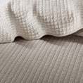 Load image into Gallery viewer, 100% Cotton Box Quilt Lightweight Reversible Quit Set