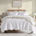 Load image into Gallery viewer, Scalloped Coastal Quilt