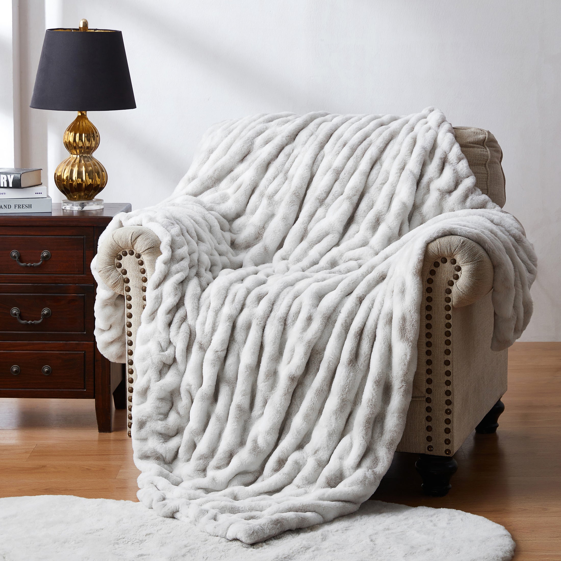 Fluffy Faux Fur Throw Blanket