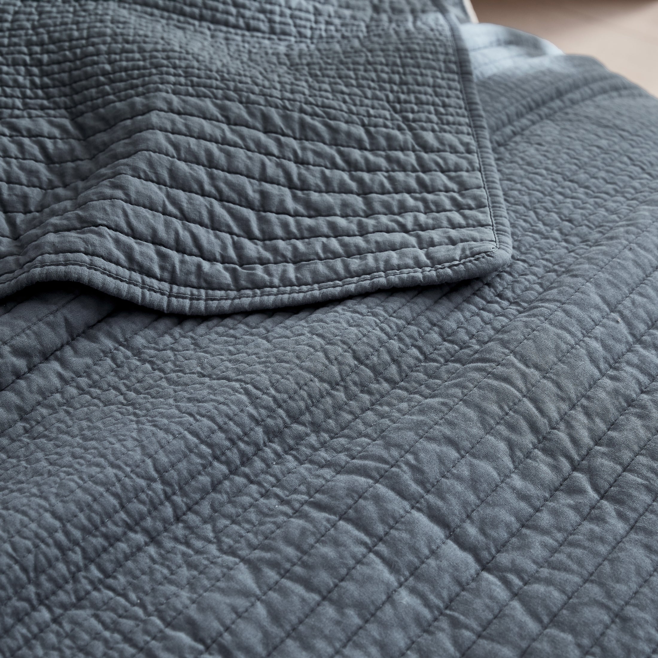 100% Cotton Stripe Quilt