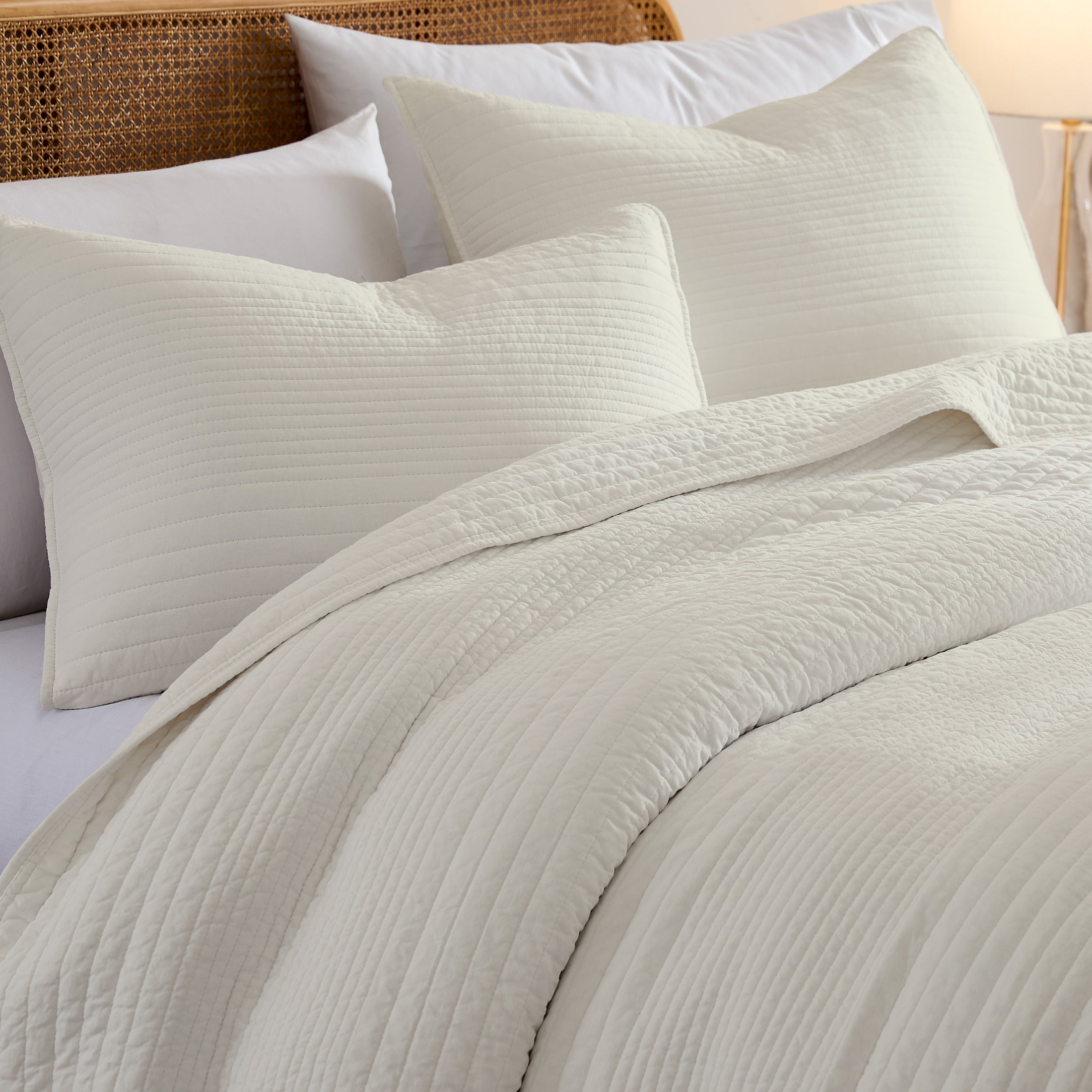 100% Cotton Stripe Quilt