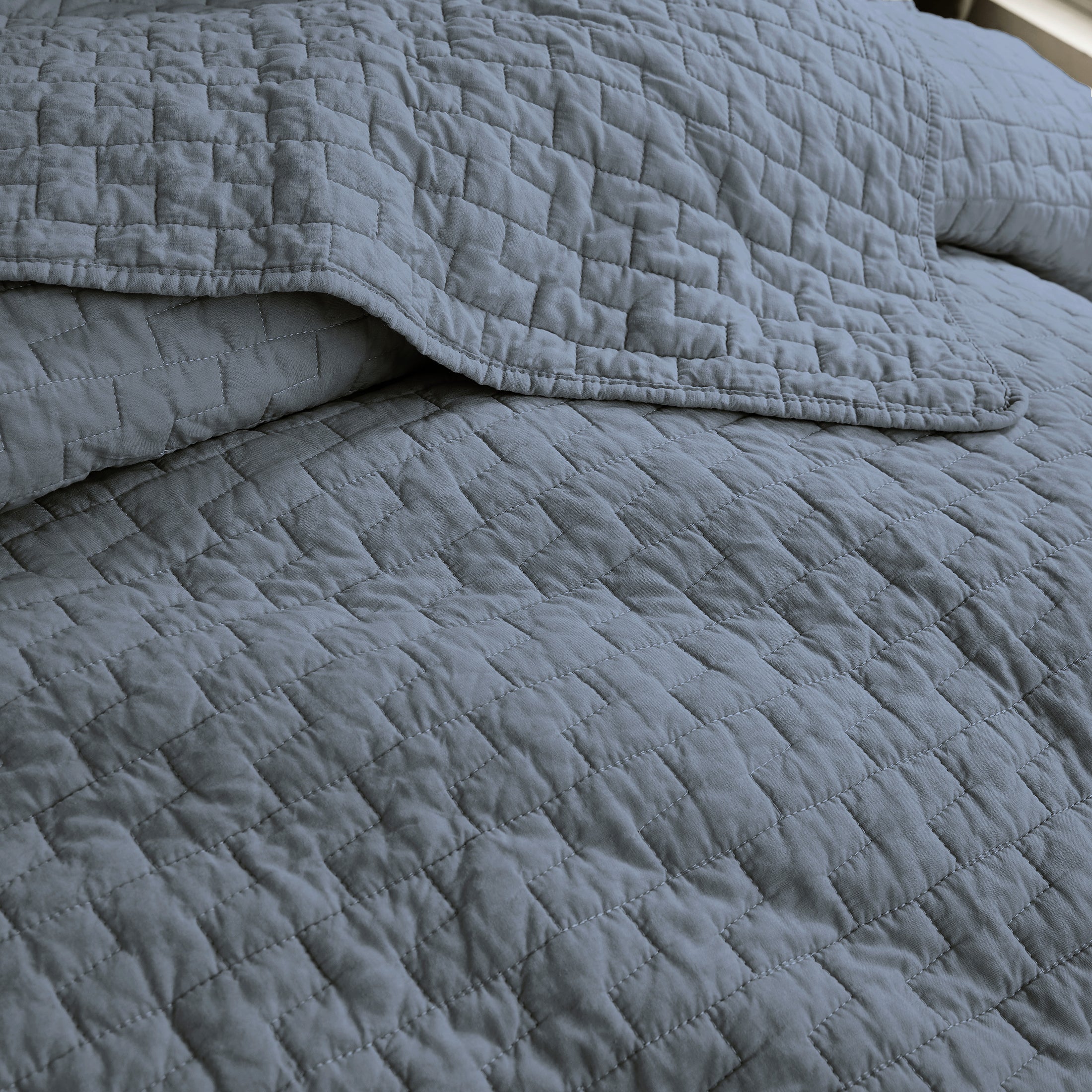 100% Cotton Cloud Ladder Quilt