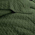 Load image into Gallery viewer, 100% Cotton Cloud Ladder Quilt
