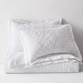 Load image into Gallery viewer, 100% Cotton Ruffled Quilt Set with Diamond Pattern
