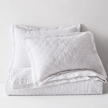 100% Cotton Ruffled Quilt Set with Diamond Pattern