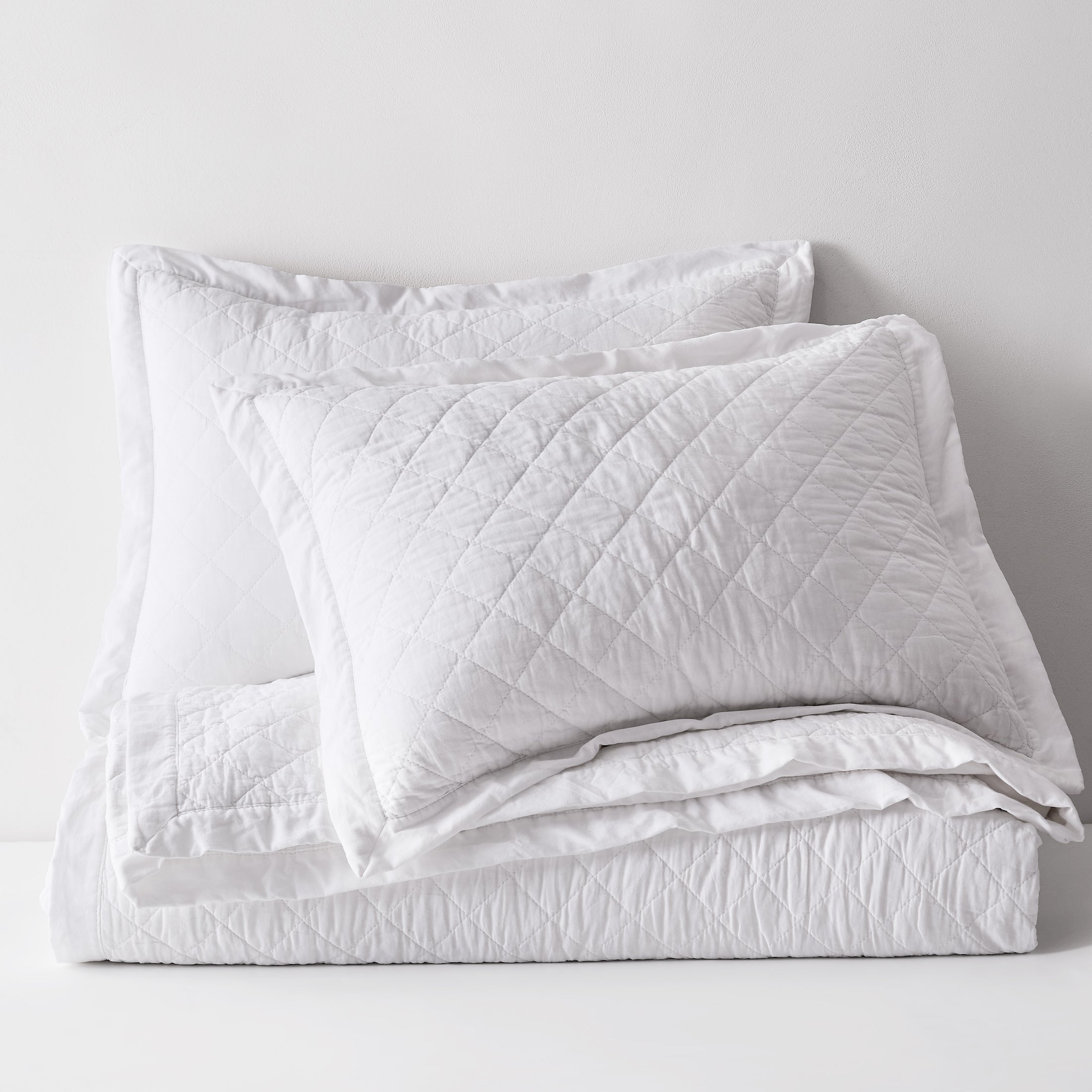 100% Cotton Ruffled Quilt Set with Diamond Pattern
