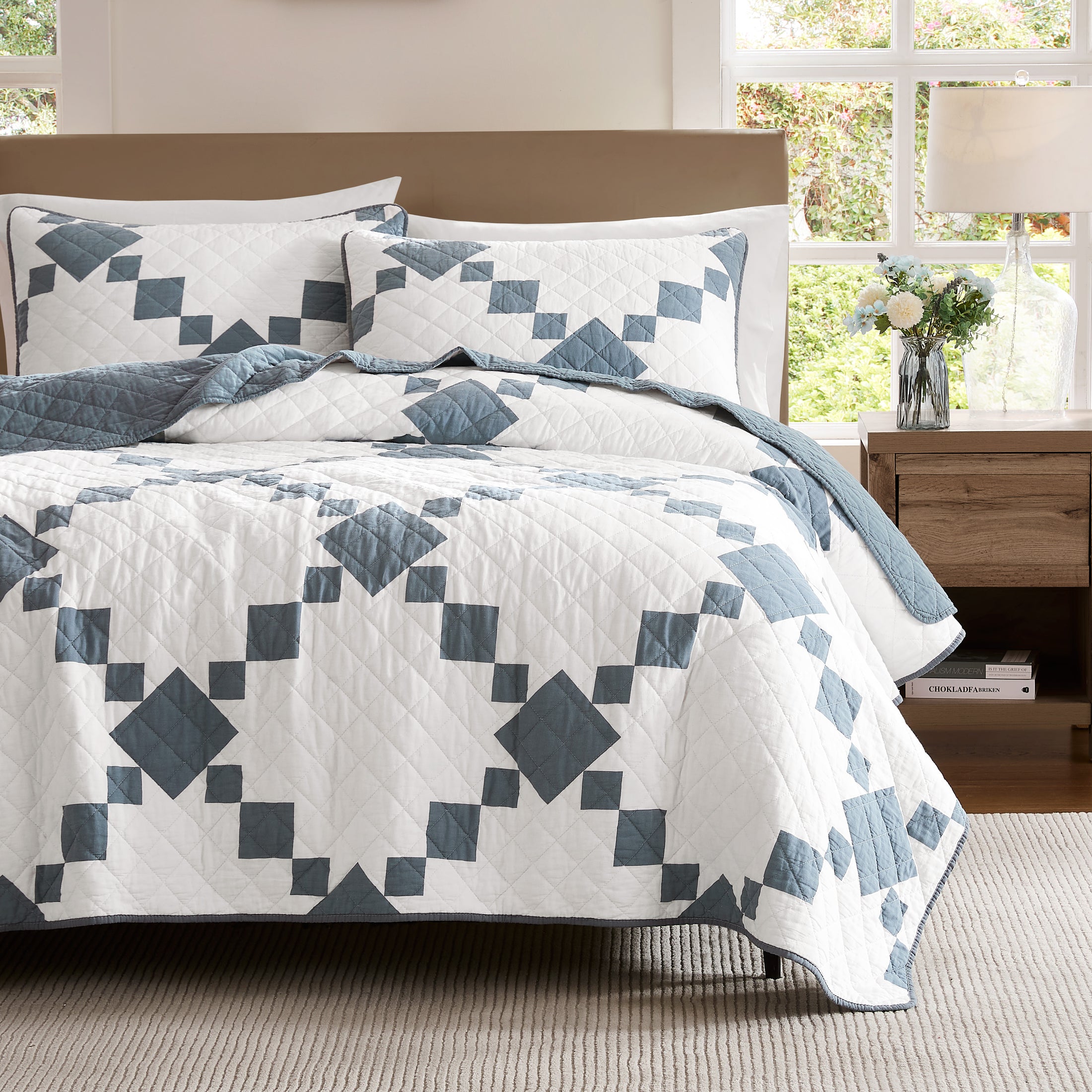 100% Cotton Vintage Farmhouse Block Print Quilt (Red/Blue)