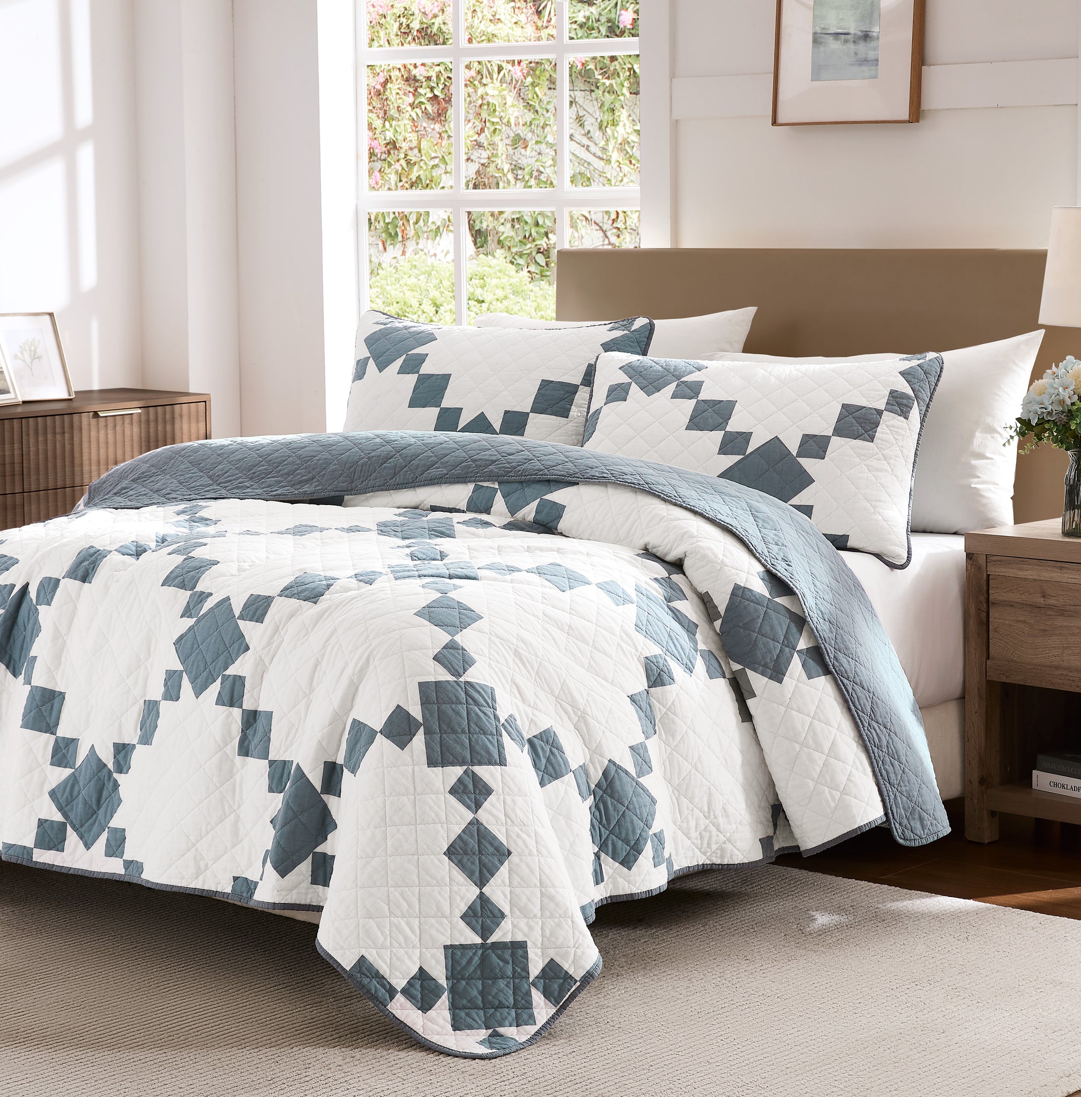 100% Cotton Vintage Farmhouse Block Print Quilt (Red/Blue)