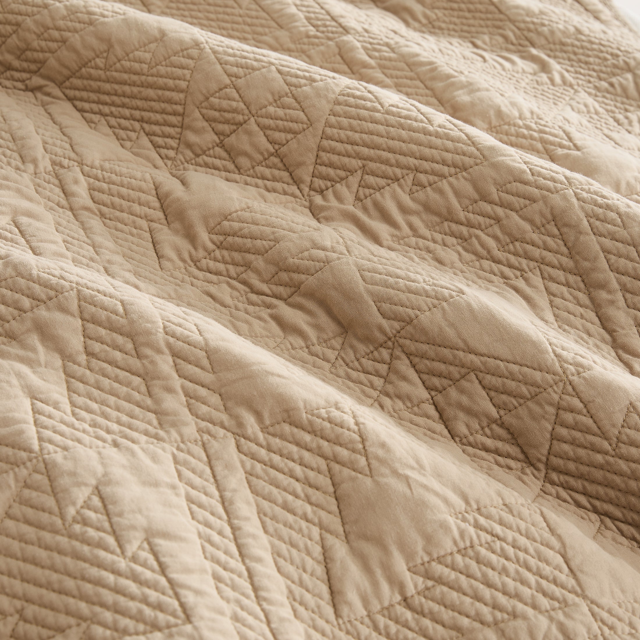 Christmas Cotton Quilt – Reversible Holiday Bedding