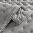 Load image into Gallery viewer, Puffy Dot Quilt
