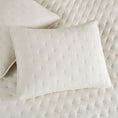 Load image into Gallery viewer, Puffy Dot Quilt
