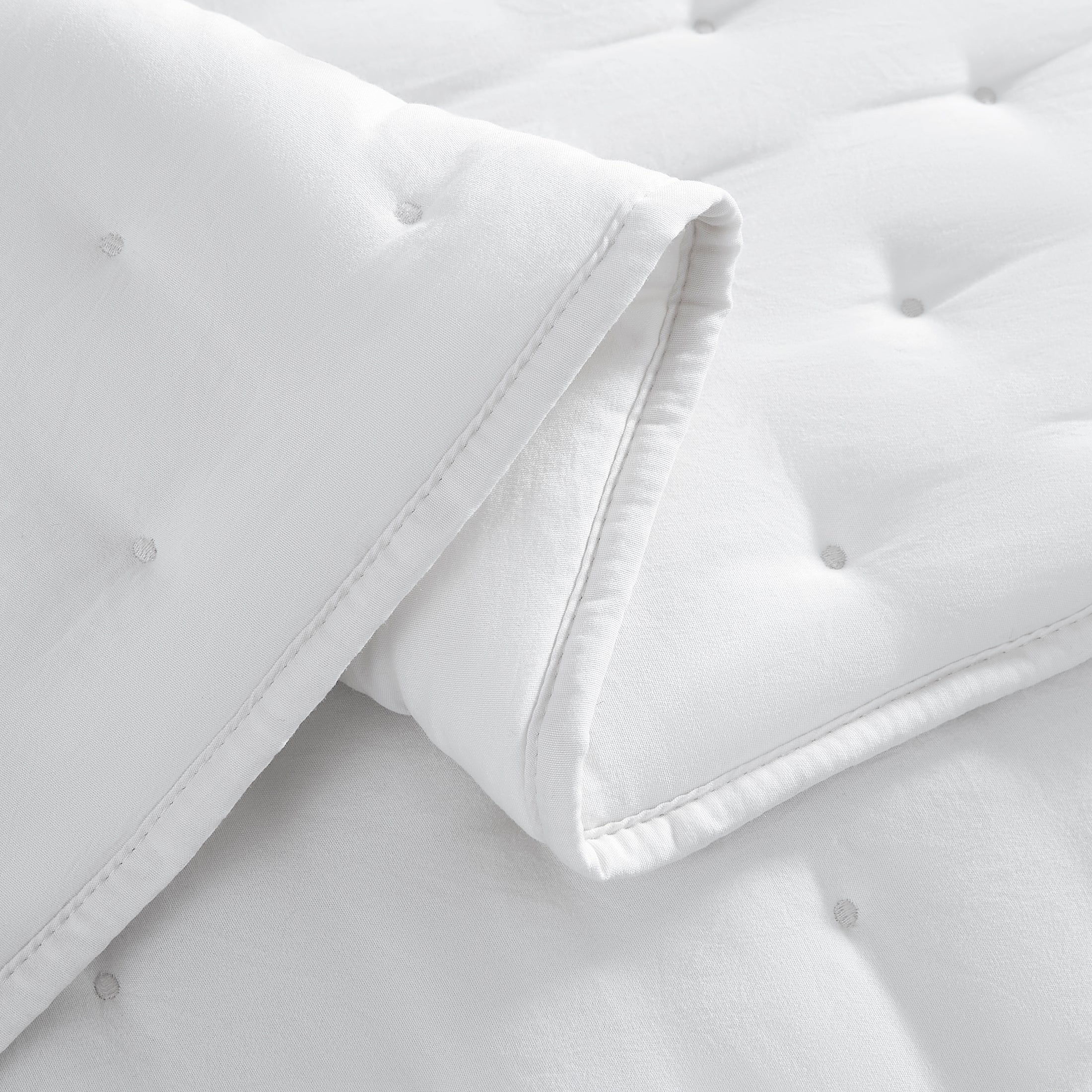 Puffy Dot Quilt