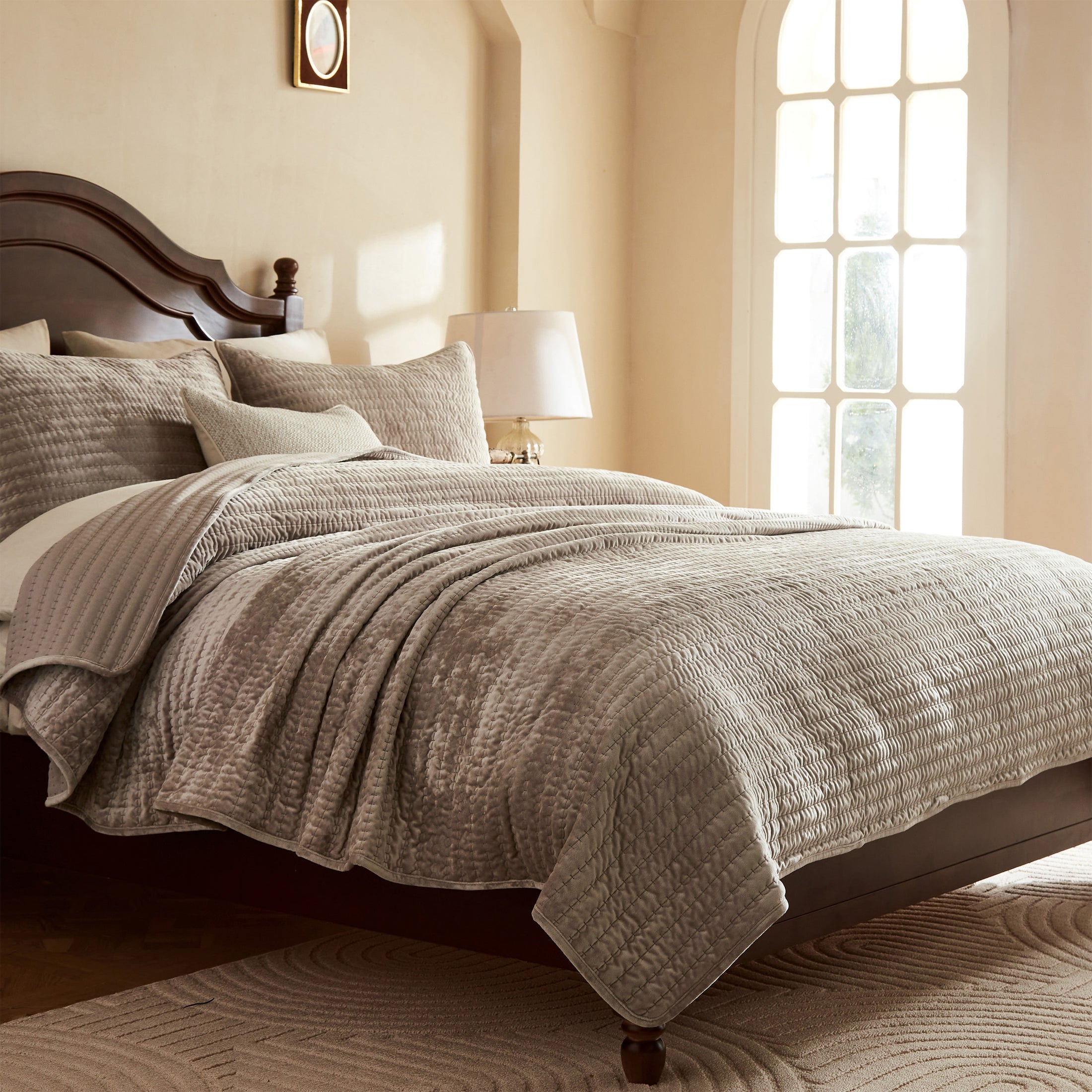 Kingston Velvet Quilt Set
