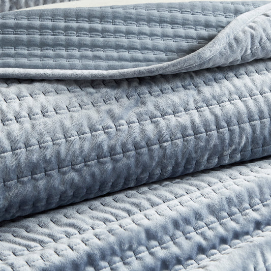 Kingston Velvet Quilt Set
