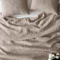 Load image into Gallery viewer, 100% Cotton Rosette Pattern Farmhouse Quilt Set
