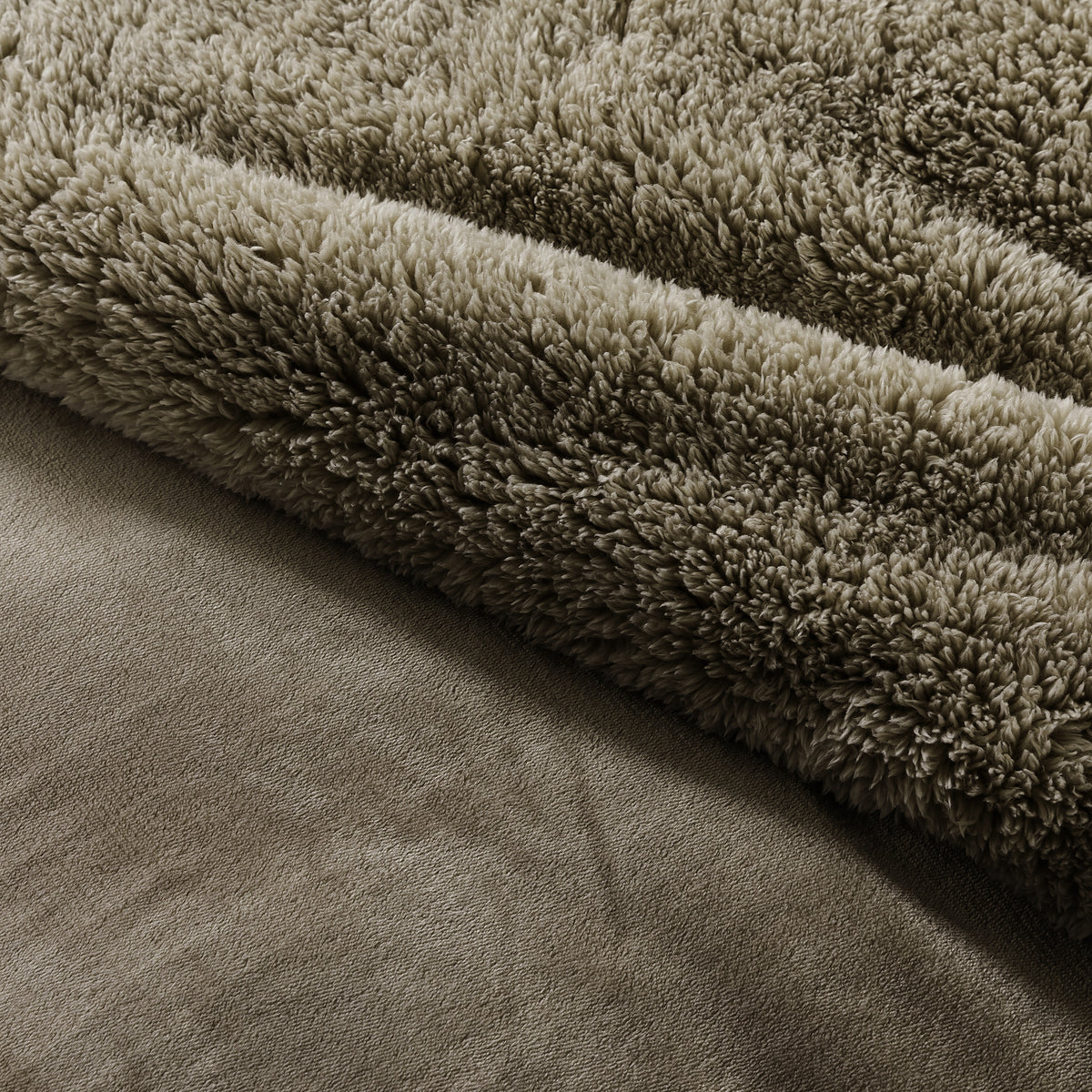 Thick Fleece Comforter Set