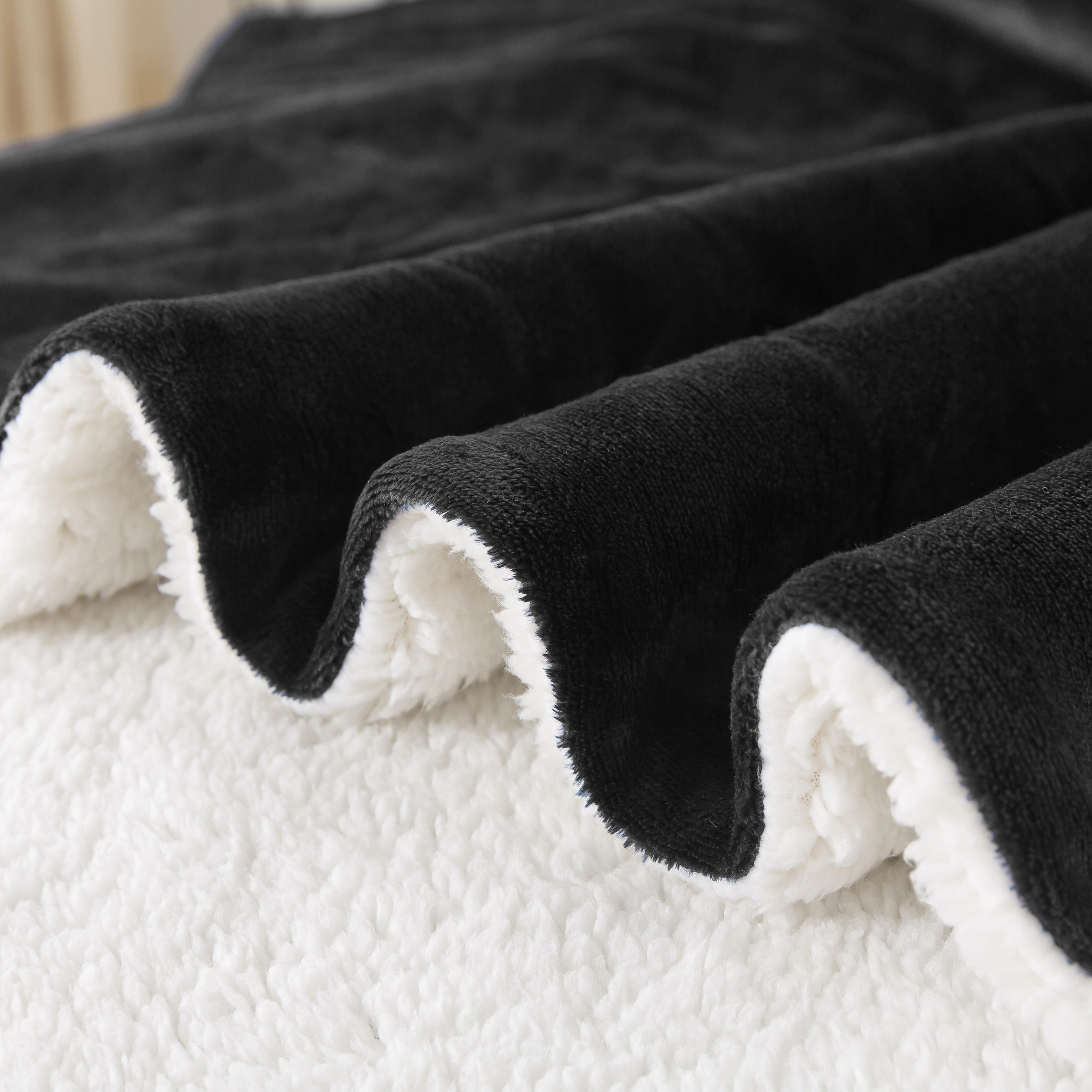 Reversible Sherpa Fleece Throw Blanket