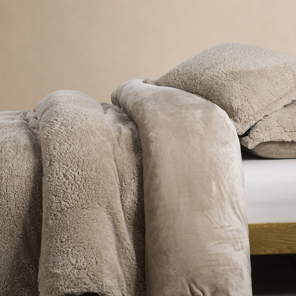 Thick Fleece Comforter Set