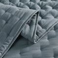 Load image into Gallery viewer, Puffy Dot Quilt

