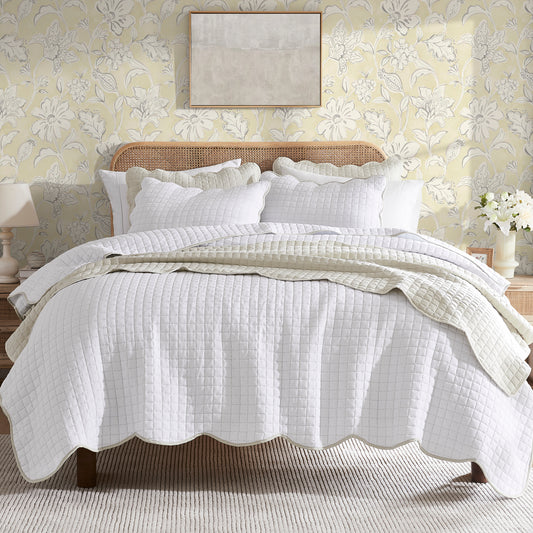 Scalloped Coastal Quilt
