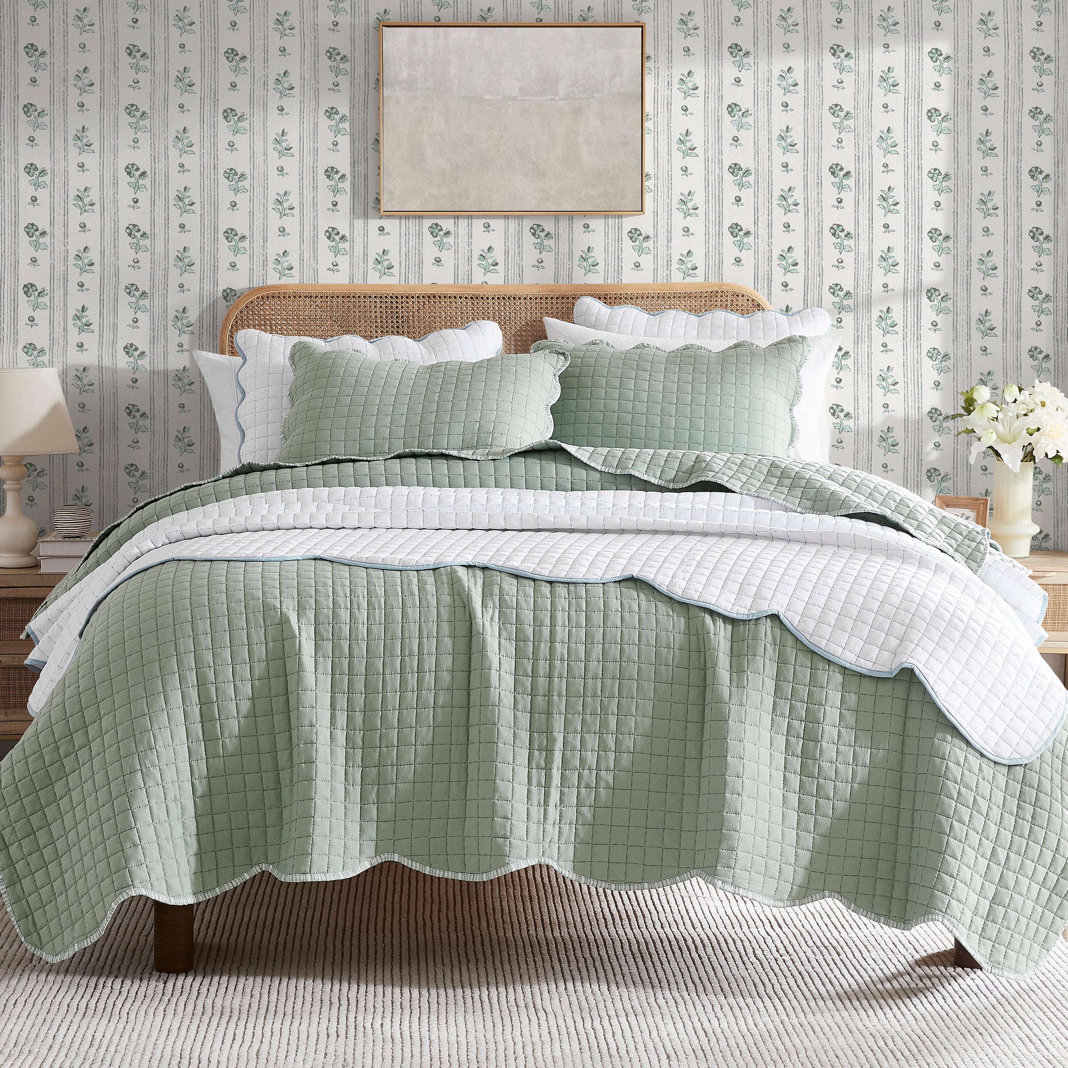 Scalloped Coastal Quilt