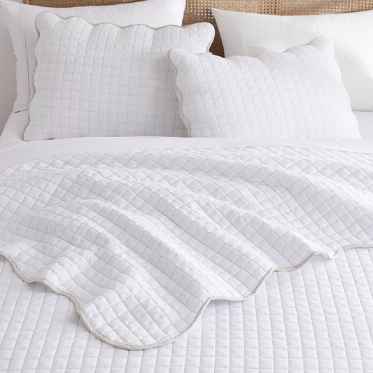 Scalloped Coastal Quilt